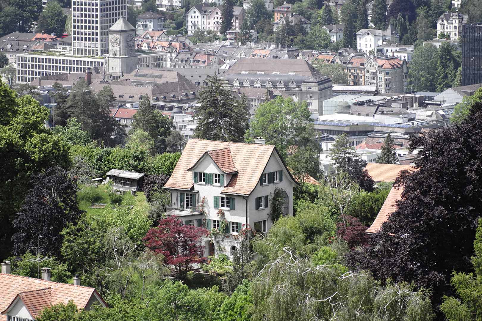 Wohnhaus im Grünen am Stadtrand